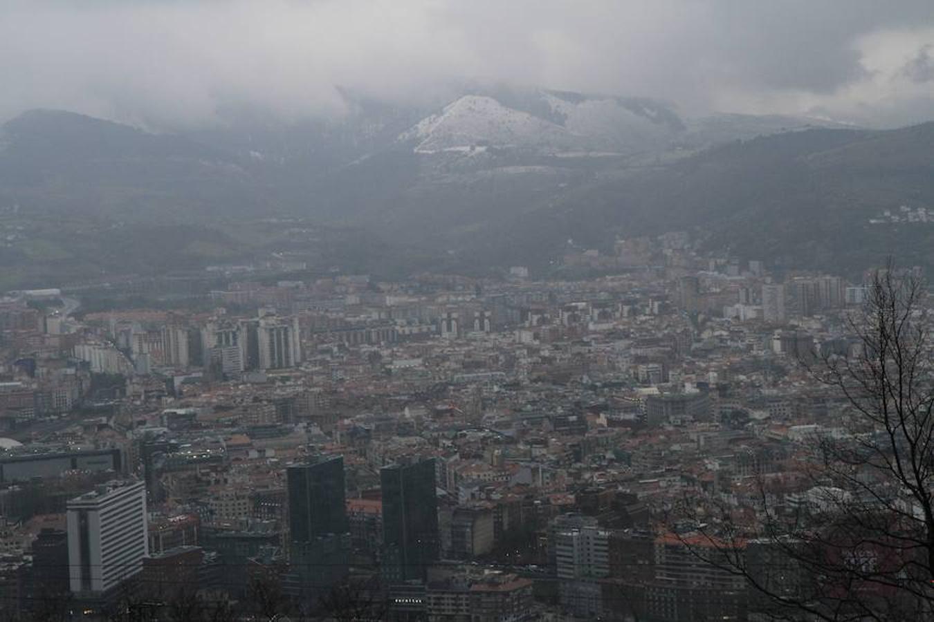 Fotos: Las imágenes del regreso de la nieve a Bizkaia