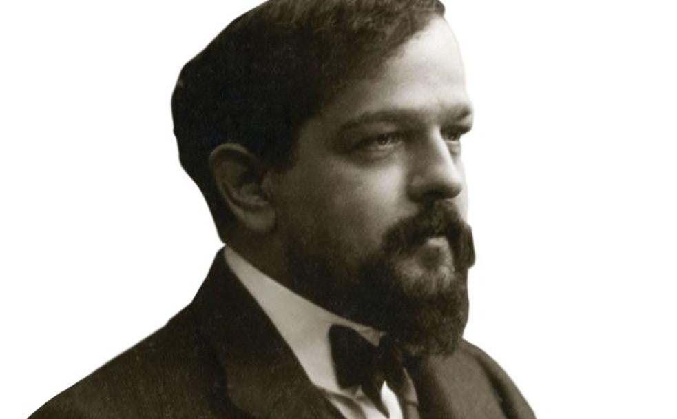  Claude Debussy. Una de sus imágenes más célebres, tomada en su madurez.