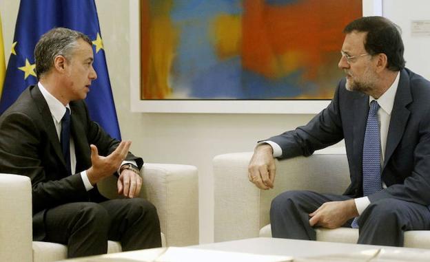 Encuentro celebrado hace un año entre Urkullu y Rajoy. 