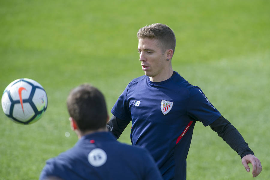 Fotos: El primer entrenamiento de Muniain tras recibir el alta
