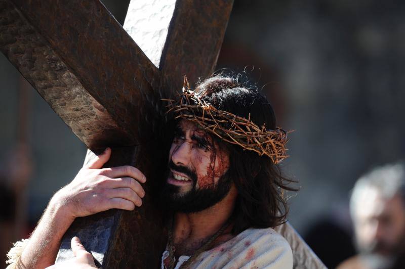 La celebración de la Semana Santa en la villa vuelve a reunir a cientos de personas