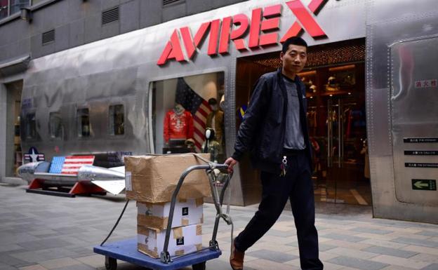 EE UU identifica 1.300 productos chinos a los que planea imponer aranceles