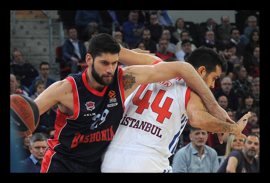 Fotos: Fotos del Baskonia - Anadolu