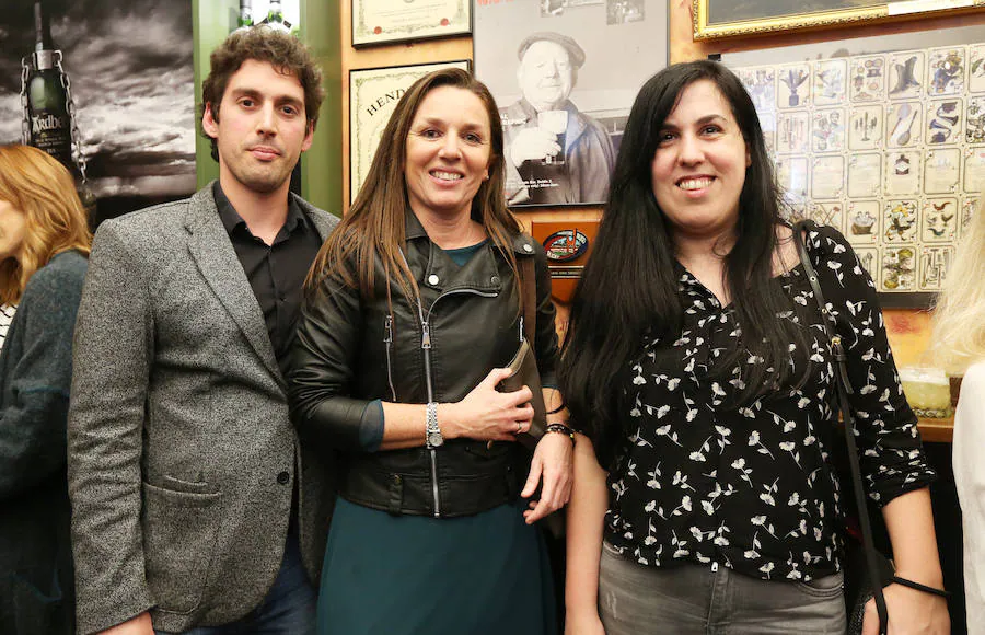 Mikel de Diego, Mila García y Verónica Largo. 