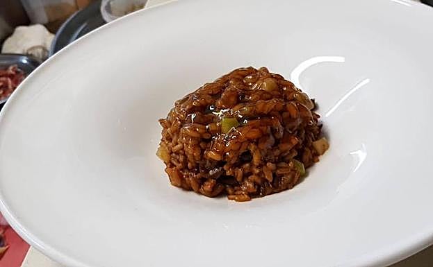 Arroz de tuétanos de verdura. Una de las propuestas alternativas al pescado que promueve Sergio Zarate en su carta.