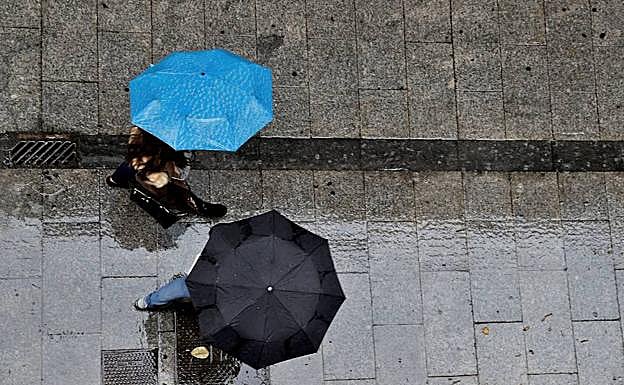 Mal tiempo para el puente de mayo: chubascos, tormentas y temperaturas «casi» invernales