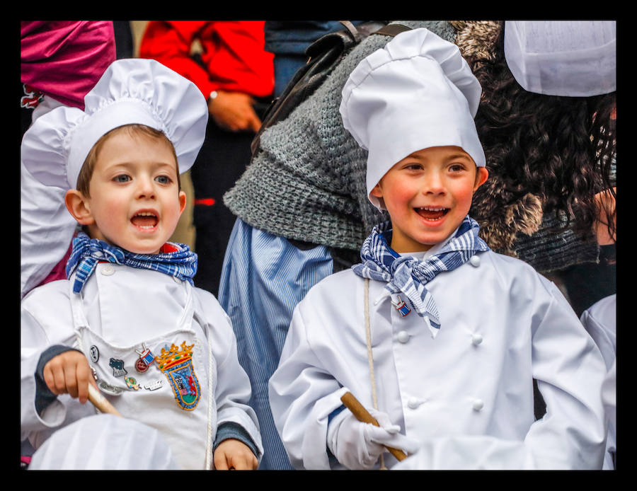 Fotos: Así ha sido la Tamborrada Txiki de San Prudencio en Vitoria
