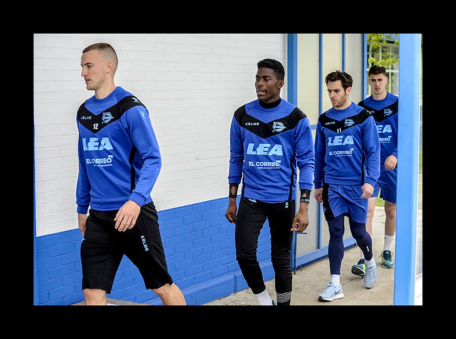 Las ausencias de Sobrino y Pedraza, por sanción; además de la de Hernán Pérez, por lesión, han obligado a Abelardo a retocar algunas piezas de su parcela ofensiva