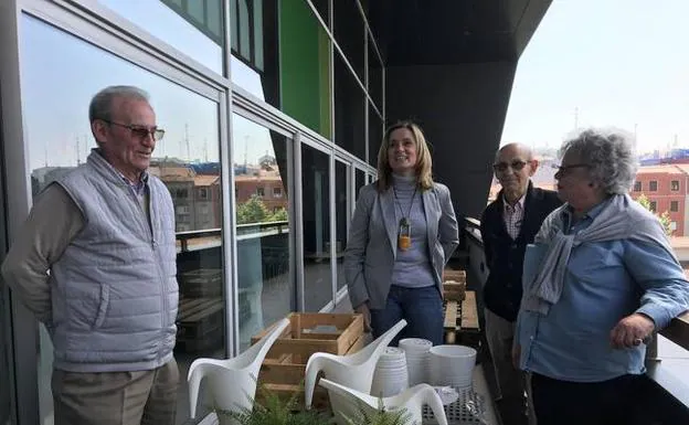 Gerardo, la alcaldesa Amaia del Campo, Antonio y Francisca. 