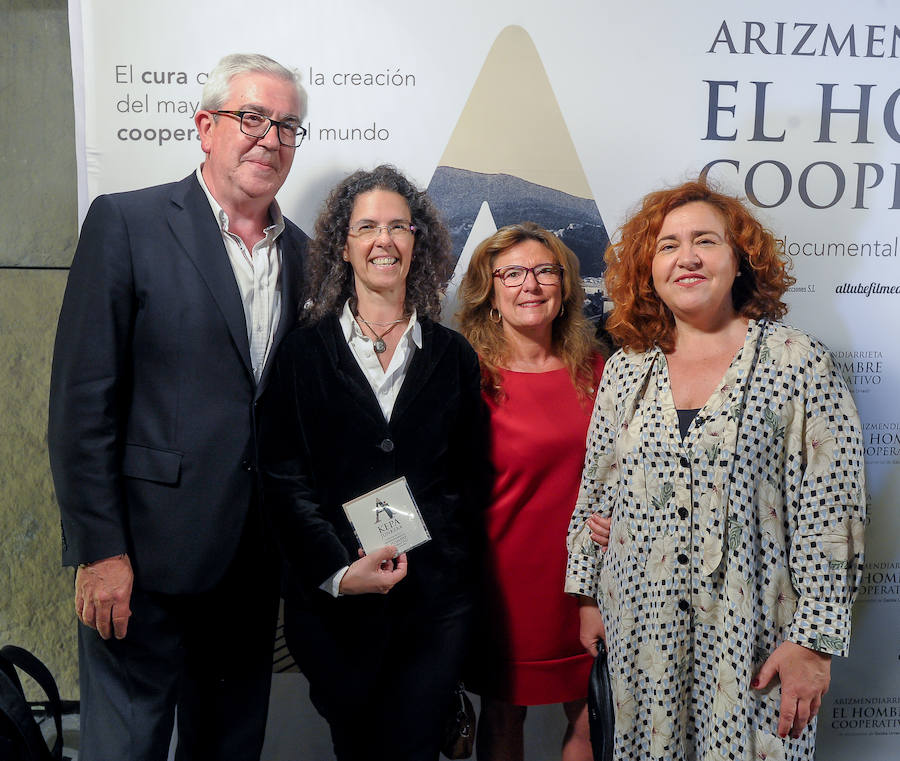 Isidro Elezgarai, Beatriz Marcos, Gotzone Sagardui y Nekane Alonso. 