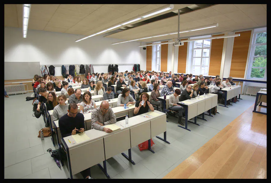 Osakidetza comenzó ayer los exámenes para su oferta pública de empleo en la que se pretenden cubrir 3.335 plazas. 