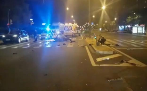 Un fallecido y dos heridos muy graves tras una colisión entre una moto y un ciclomotor en Sevilla