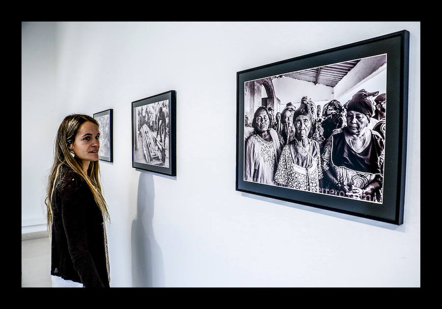 Una exposición rescata las últimas imágenes que compartió el fotoperiodista alavés antes de desaparecer en 2014 en Colombia