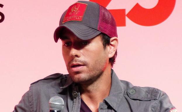 Enrique Iglesias.