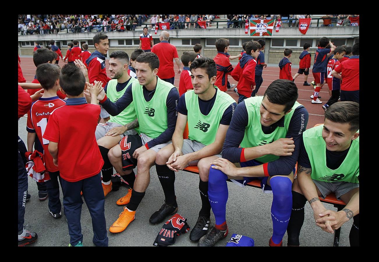 Fotos: El partido entre el Santutxu y el Athletic, en imágenes