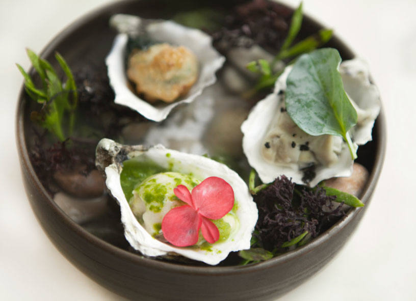 Tres ostras (brasa, con granizado y frita).