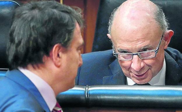 Aitor Esteban eta Cristóbal Montoro.