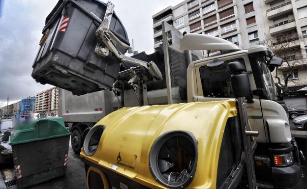 La plantilla de FCC convoca huelga de limpieza en pleno Azkena Rock