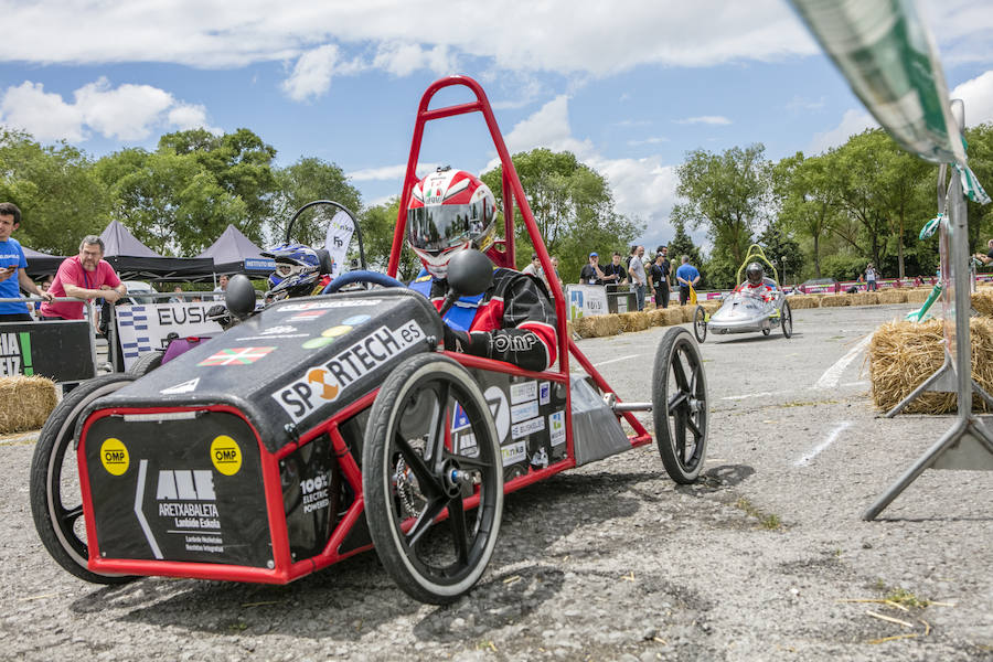 Fotos: Primer campeonato de vehículos eléctricos de centros de FP en Vitoria