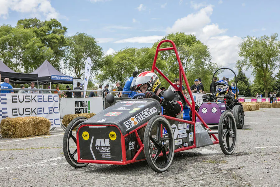 Fotos: Primer campeonato de vehículos eléctricos de centros de FP en Vitoria