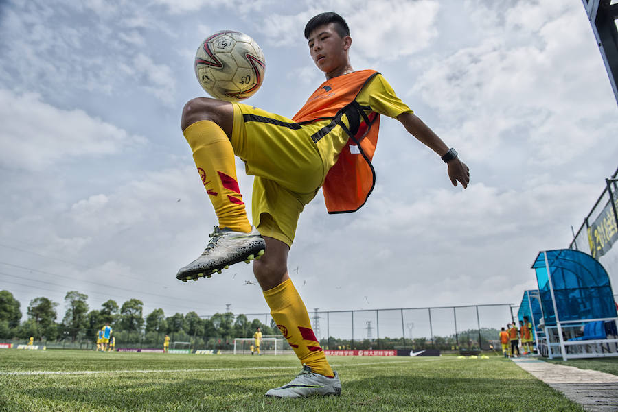 El Correo visita la mayor escuela de fútbol del mundo