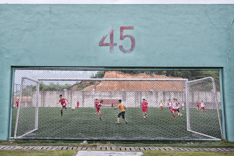 El Correo visita la mayor escuela de fútbol del mundo