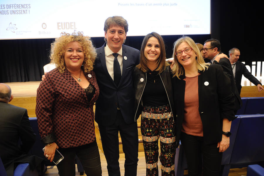 Cristina Moreno, Carlos Martínez, Juana López y Mercedes Sánchez. 