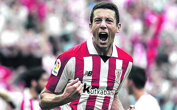 Mikel Vesga celebra su único gol con el Athletic, al Sevilla en Liga. 