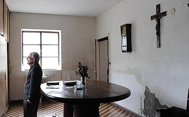 Beperet oficiará su última misa el día San Juan tras toda una vida en el municipio. 