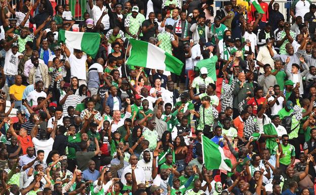 Aficionados de Nigeria durante un partido.