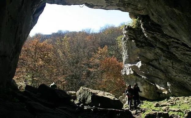 La cueva de Supelegor, en la zona del Gorbea. 