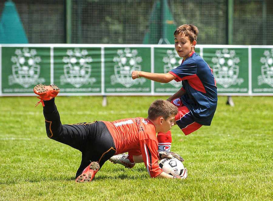 Los mejores conjuntos vizcaínos dieron una lección de deportividad, en una jornada que consagró la primera edición del torneo BBK Cup