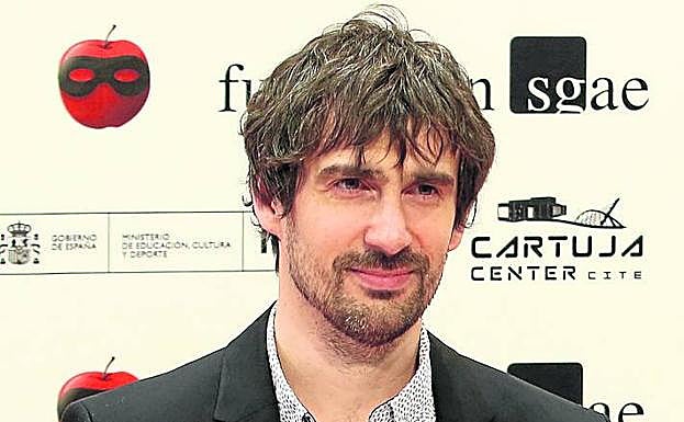 El artista alavés Iñaki Rikarte en la gala.