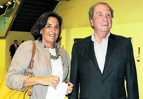 Regina Muñoz y Francis Solano.