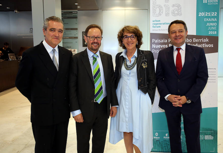 Patxi Chocarro, Pedro Jáuregui, Amaia Goiri y Goyo Zurro.