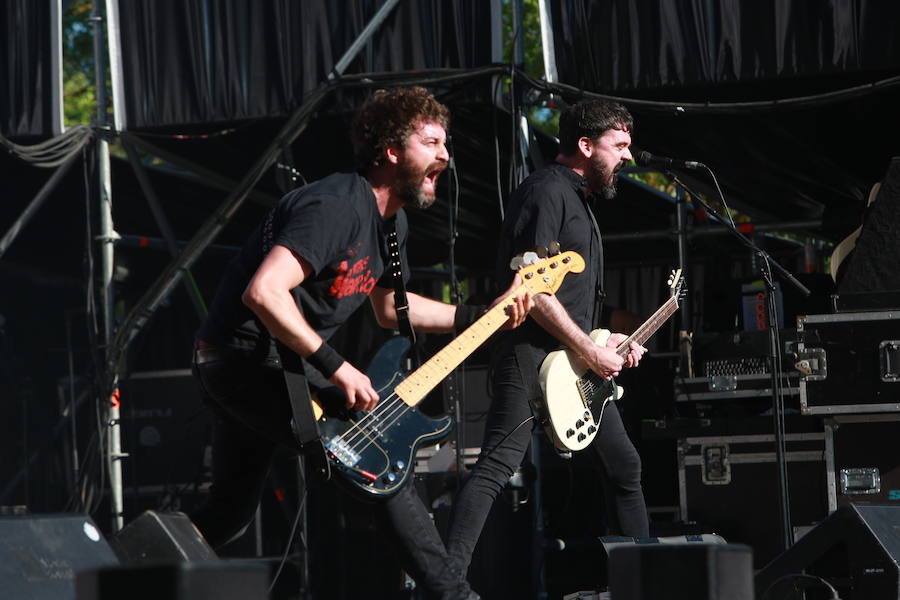 Fotos: Berri Txarrak en el Azkena, en imágenes