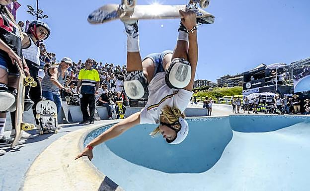 La joven estadounidense Jordyn Barratt, está considera a sus 16 años como una de las mejores 'riders' del mundo.