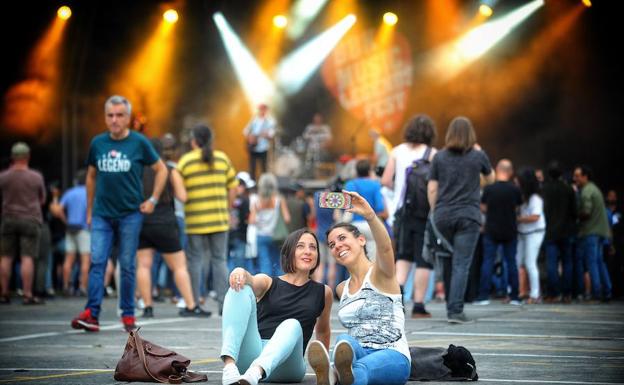 Las campas de la Ola de Sondika se llenan de música