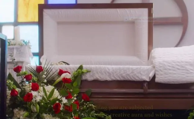 El rapero asesinado XXXTentacion reaparece en un videoclip en el que asiste a su funeral