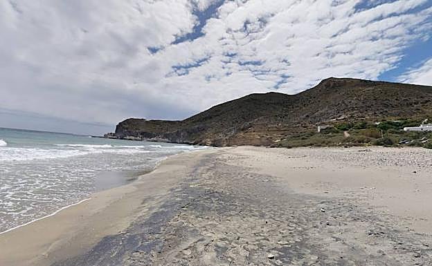 Cala del Plomo, ubicada en el Parque Natural de Cabo de Gata-Níjar. 