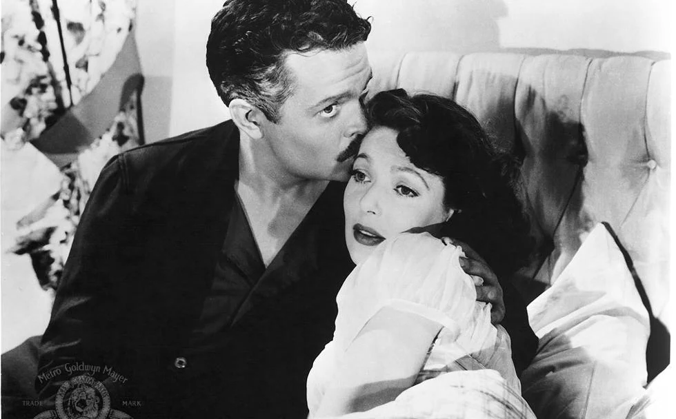 Orson Welles y Loretta Young en 'El extraño' (1946).
