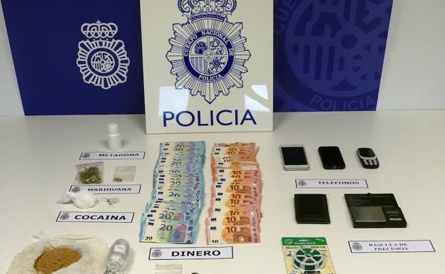 Material incautado a los detenidos.