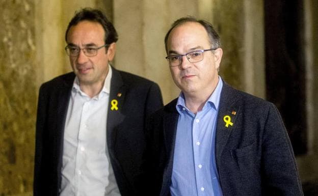 Los diputados de JxCat, Jordi Turull, a la derecha, y Josep Rull.