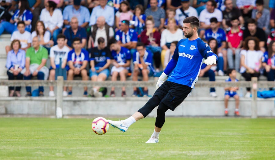 Fotos: Las fotos del partido entre el Alavés y el Logroñés en Laguardia