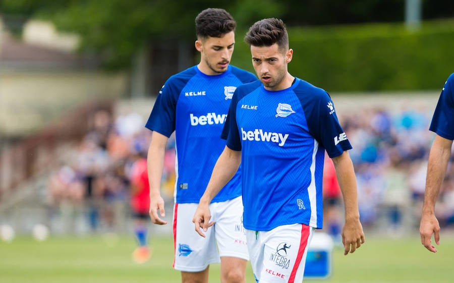 Fotos: Las fotos del partido entre el Alavés y el Logroñés en Laguardia