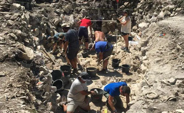 El yacimiento arqueológico de Pozarrate, en el sistema Cucho-Araico, en Treviño. 