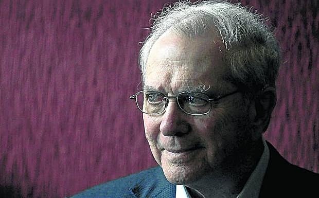 Es un espectáculo poderoso con una fabulosa partitura. Haría cualquier cosa por verlo», dice el veterano autor, aquejado de algunos problemas físicos.