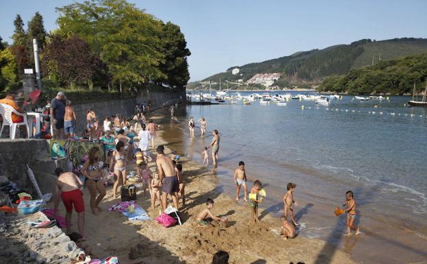 Imagen de la playa de Toña, en Sukarrieta.