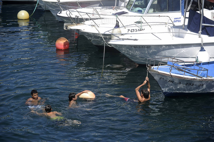 Fotos: Un domingo para disfrutar del sol y la playa