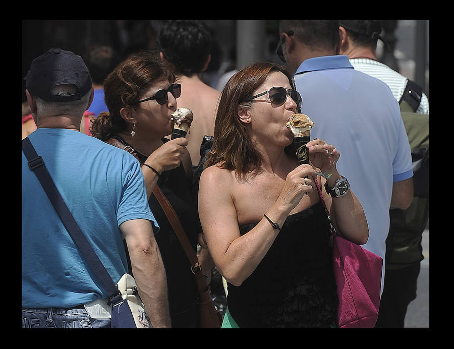 Las altas temperaturas se mantendrán hasta mañana, cuando entrará un frente frío que hará bajar los termómetros y podría traer tormentas